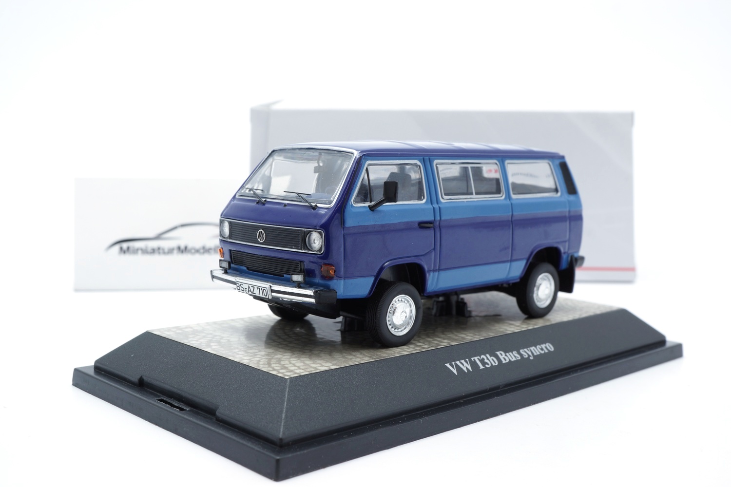 Premium ClassiXXs 13054 VW T3b Syncro Bus - blau/hell-blau  1:43