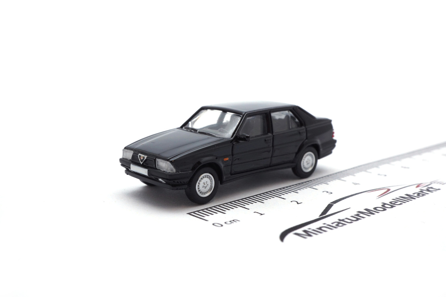 PCX87 PCX870054 Alfa Romeo 75 - schwarz - 1988 1:87