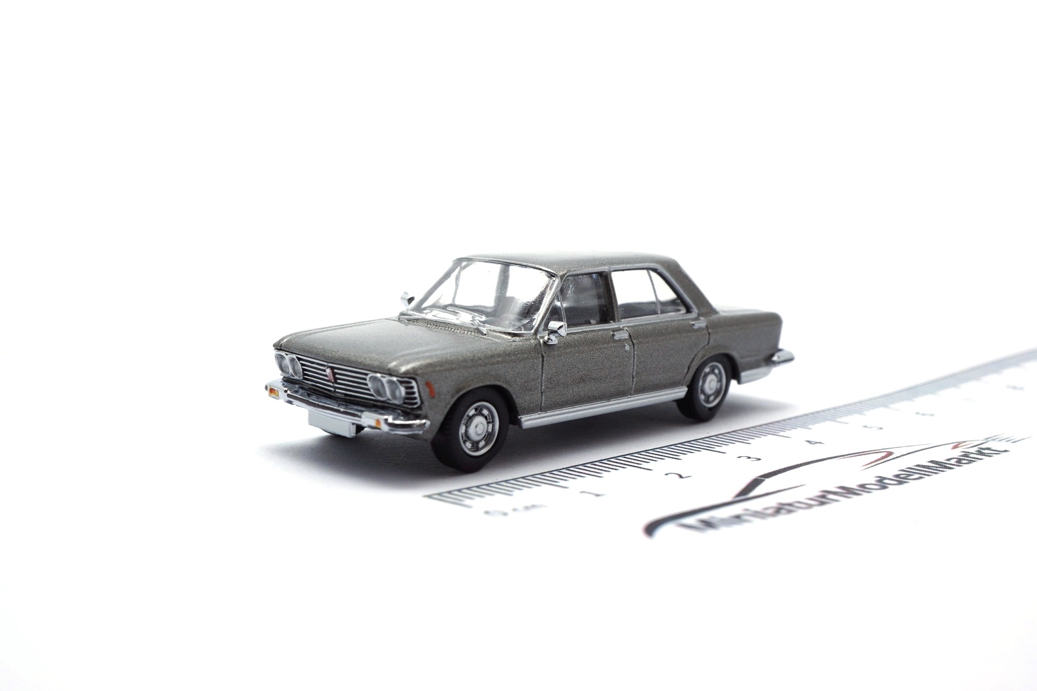 PCX87 PCX870056 Fiat 130 - metallic-grau - 1969 1:87