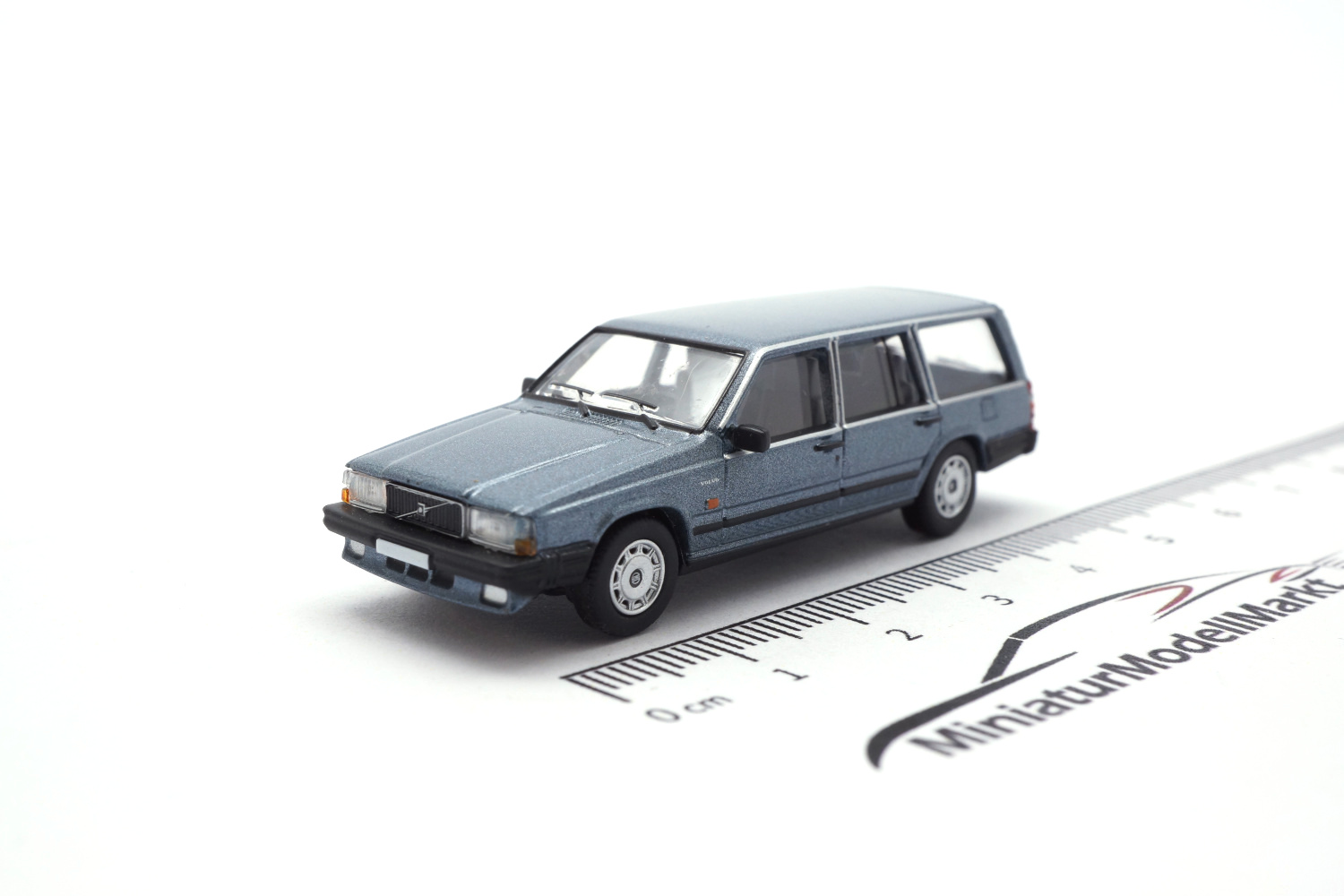 PCX87 PCX870114 Volvo 740 Kombi - metallic-hellblau - 1985 1:87