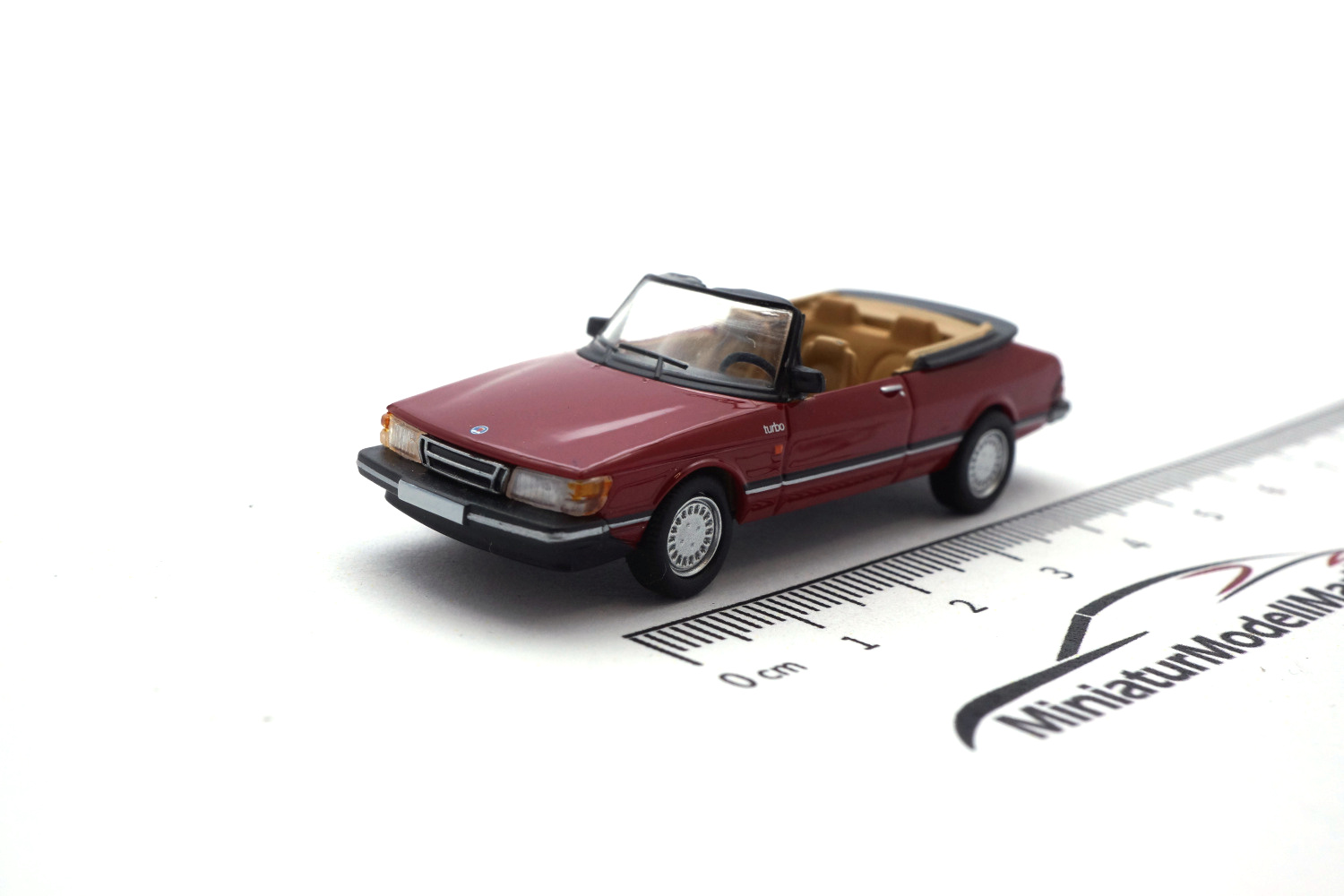 PCX87 PCX870127 Saab 900 Cabriolet - rot - 1986 1:87