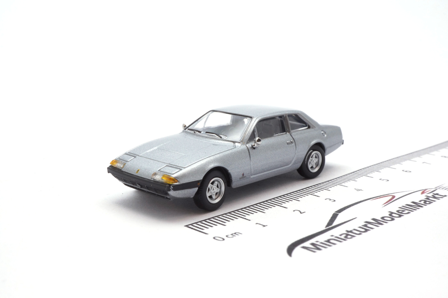 PCX87 PCX870134 Ferrari 365 GT4 2+2, silber, 1972 1:87