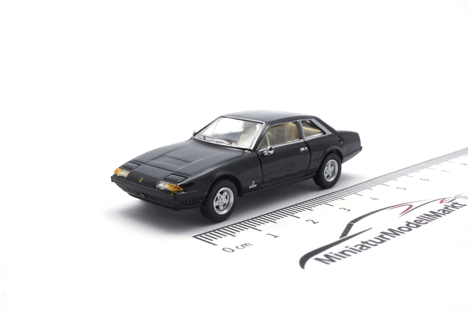 PCX87 PCX870135 Ferrari 365 GT4 2+2 - schwarz - Vorbestellung 1:87