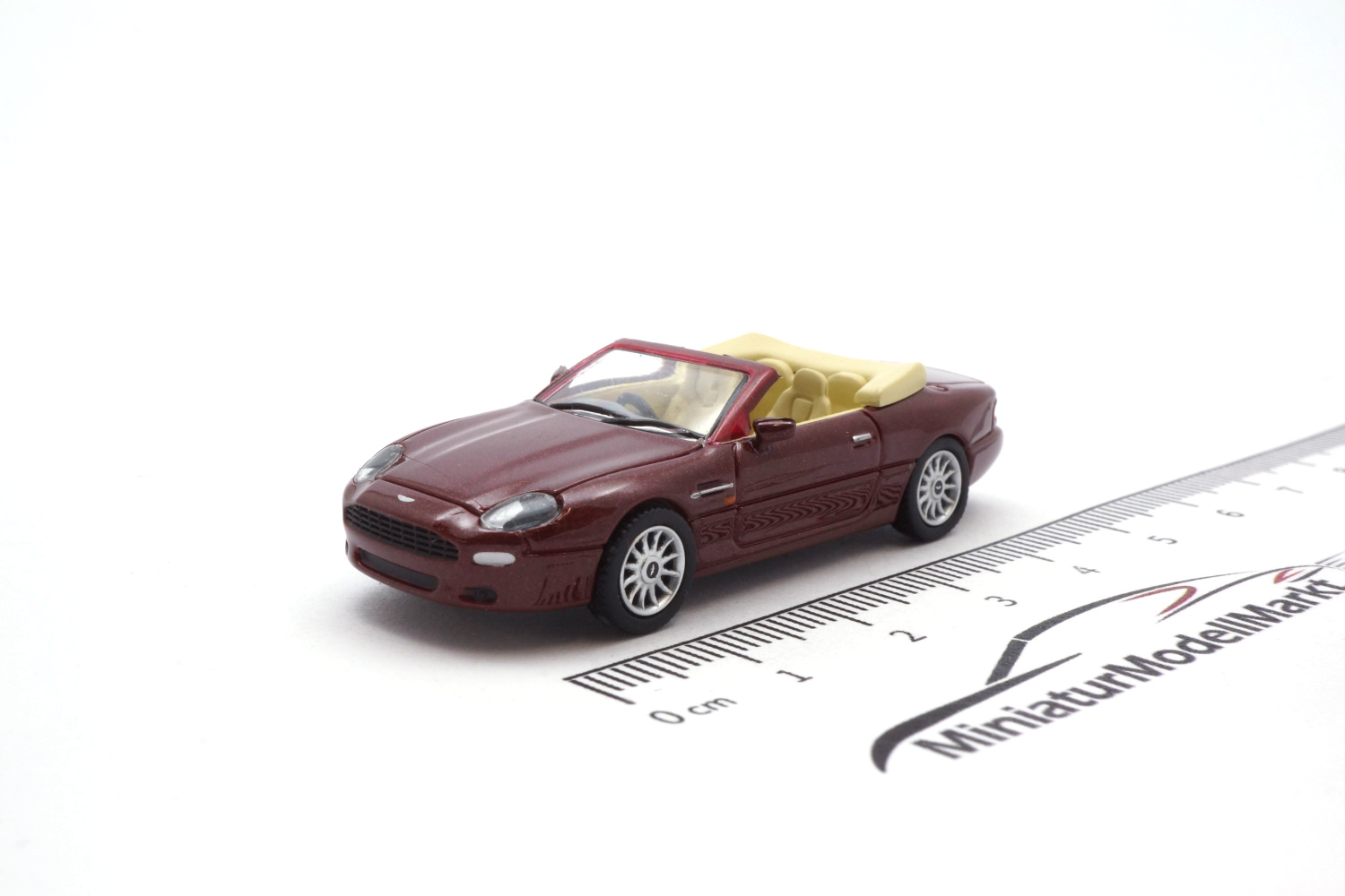 PCX87 PCX870146 Aston Martin DB7 Volante, metallic-dunkelrot, RHD, 1994 1:87