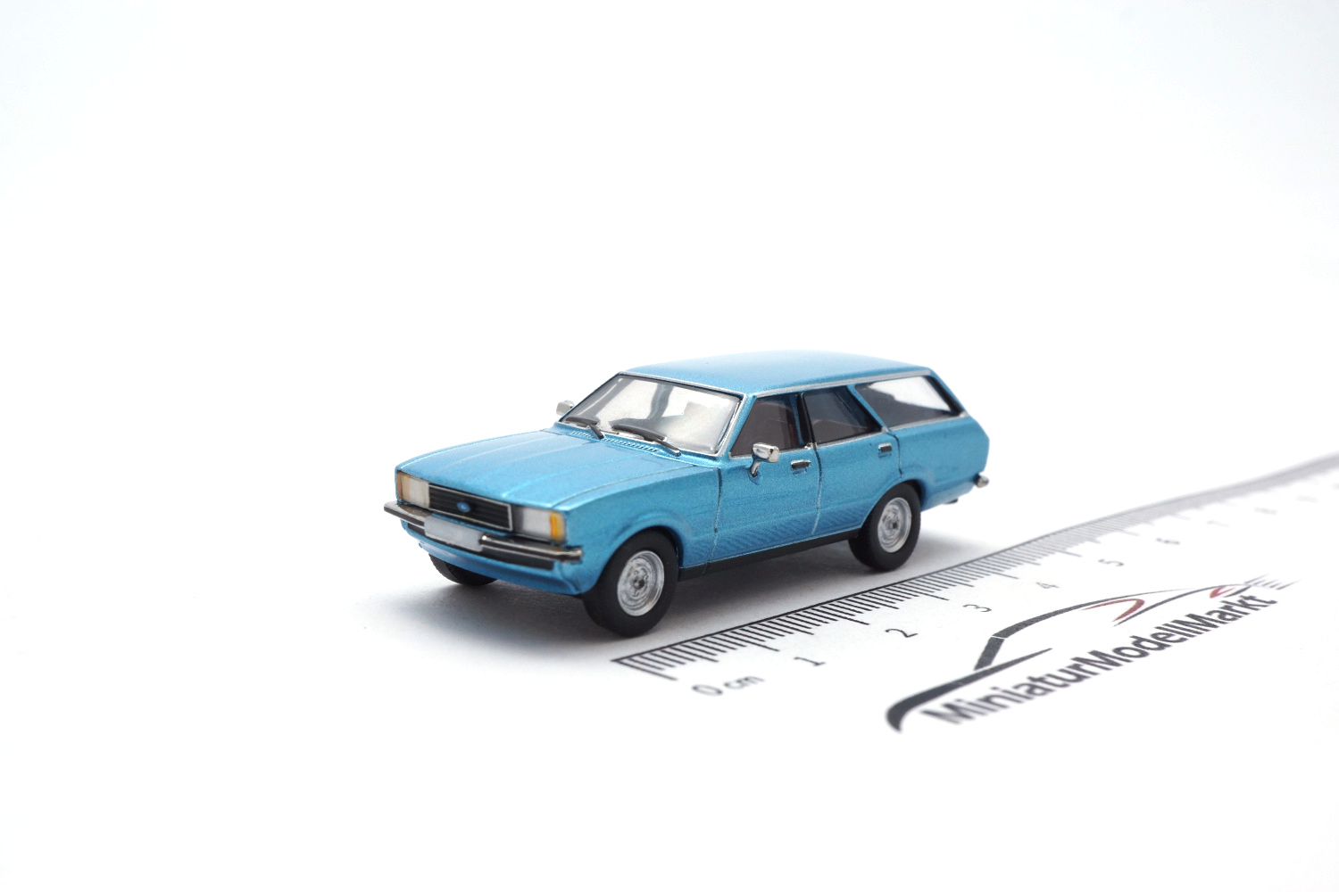 PCX87 PCX870153 Ford Taunus (TC2) Turnier, metallic-hellblau, 1976 1:87