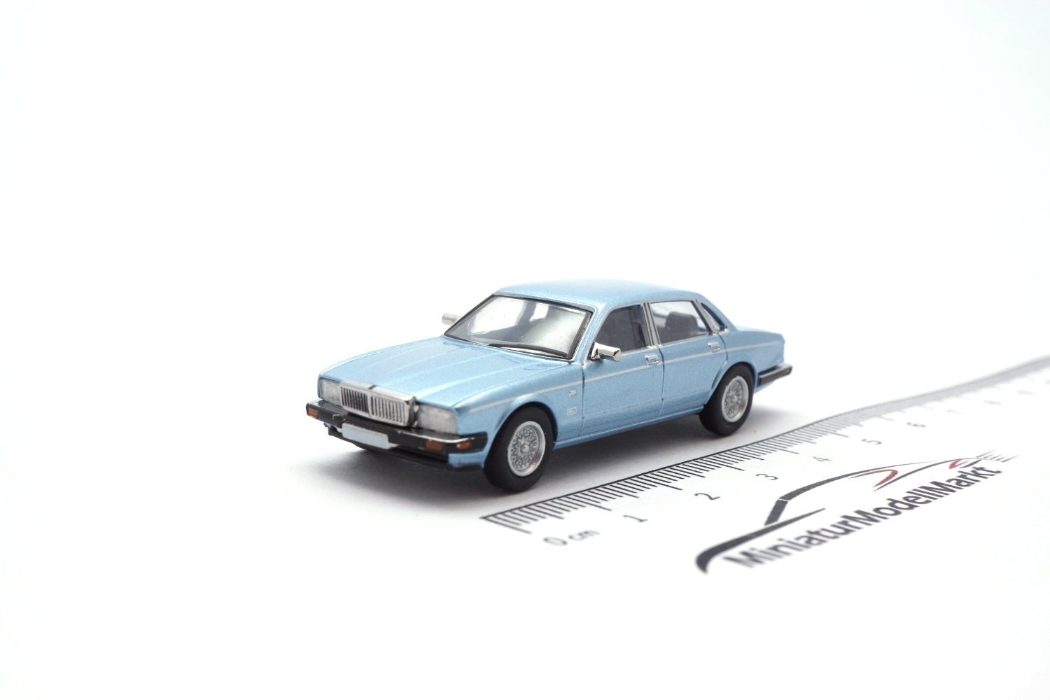 PCX87 PCX870161 Jaguar XJ 40 - hellblau (Metallic) 1:87