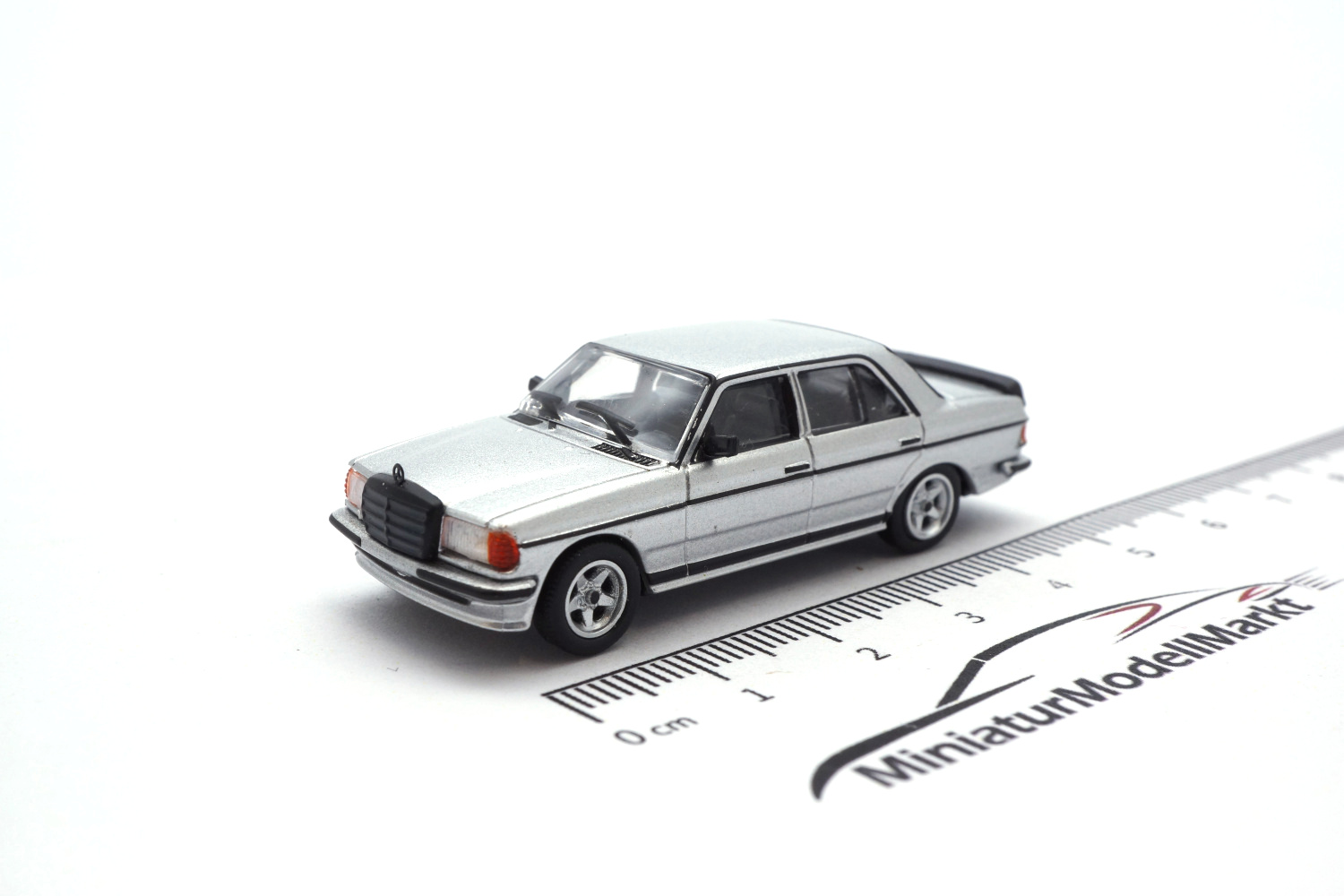 PCX87 PCX870176 Mercedes W123 AMG, silber, 1980 1:87