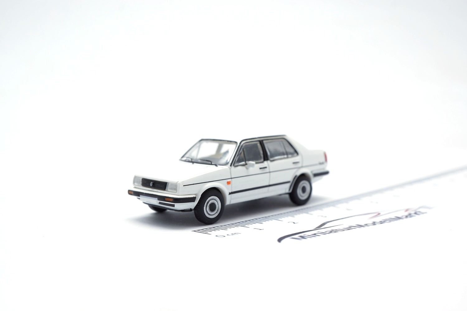 PCX87 PCX870199 VW Jetta II Beach - weiss 1:87