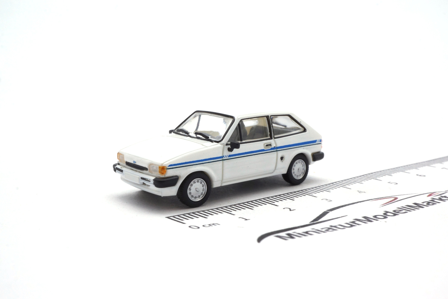 PCX87 PCX870276 Ford Fiesta MK II Holiday - weiss - 1985 1:87