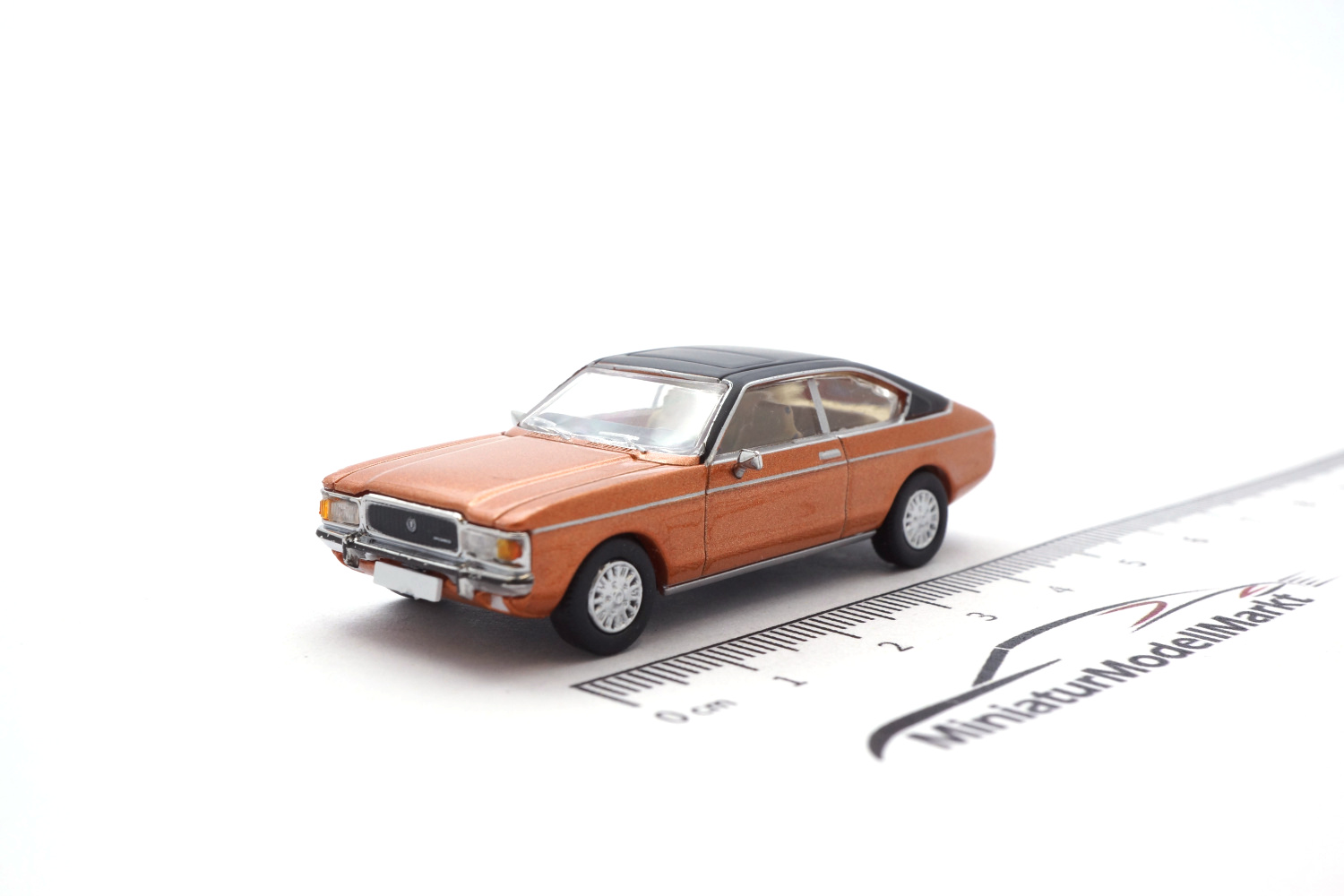 PCX87 PCX870338 Ford Granada MK I Coupe, kupfer/matt-schwarz, 1974 1:87