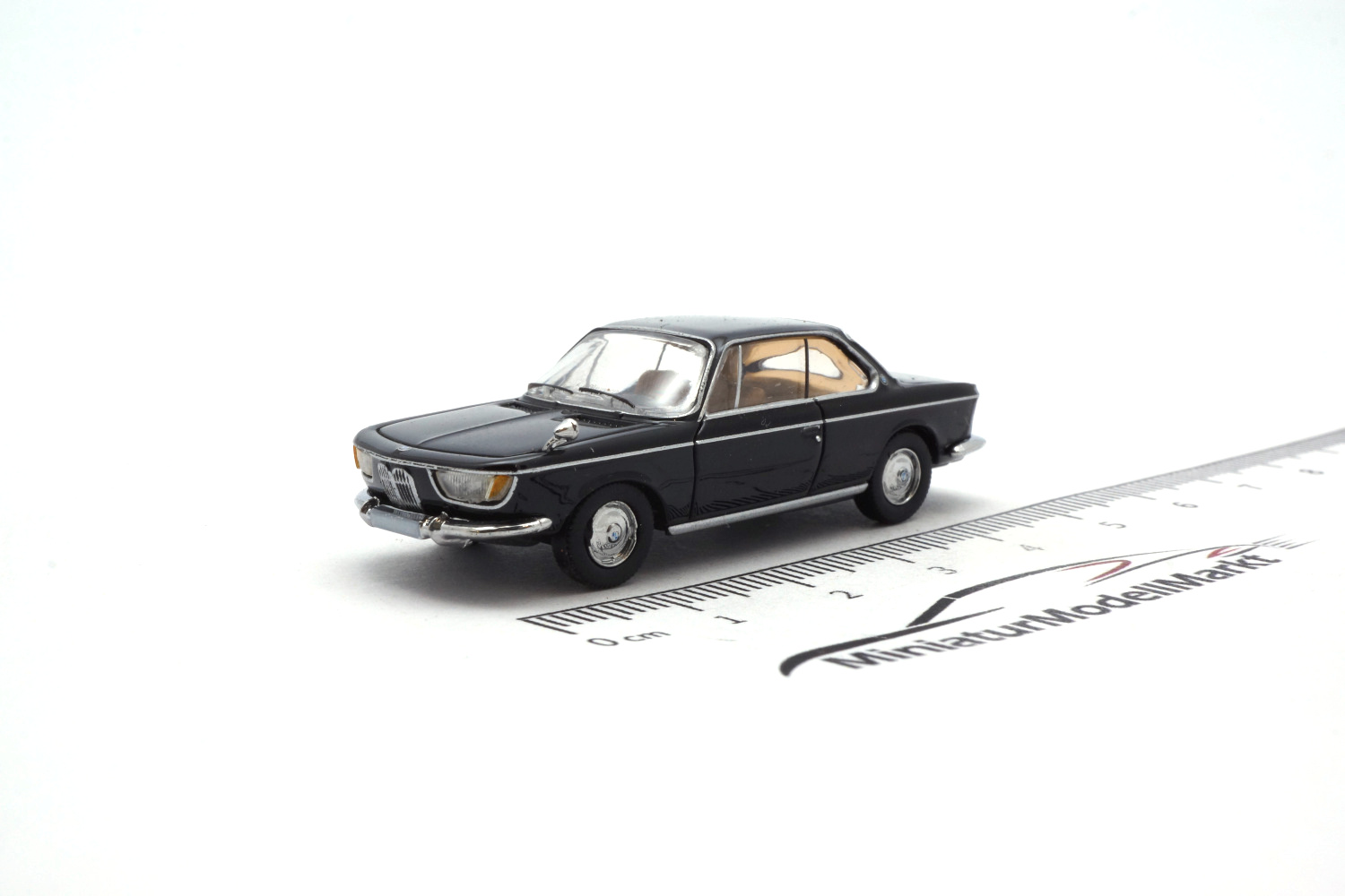 PCX87 PCX870358 BMW 2000 CS - schwarz - Vorbestellung 1:87