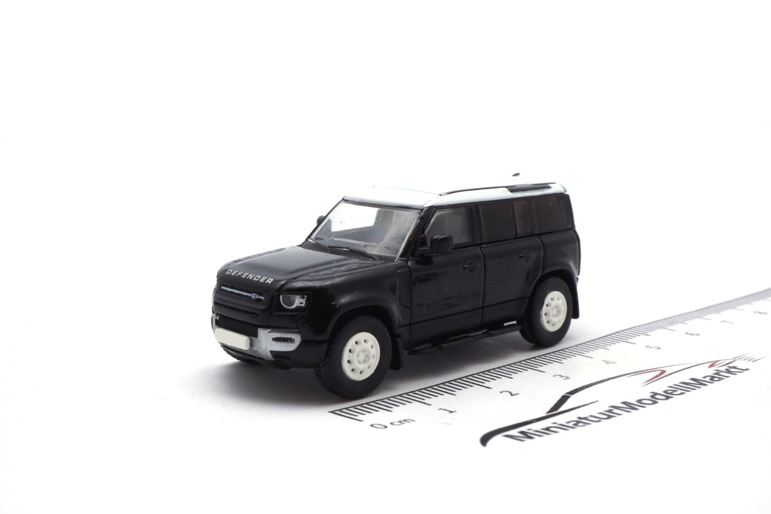PCX87 PCX870391 Land Rover Defender 110 - schwarz 1:87