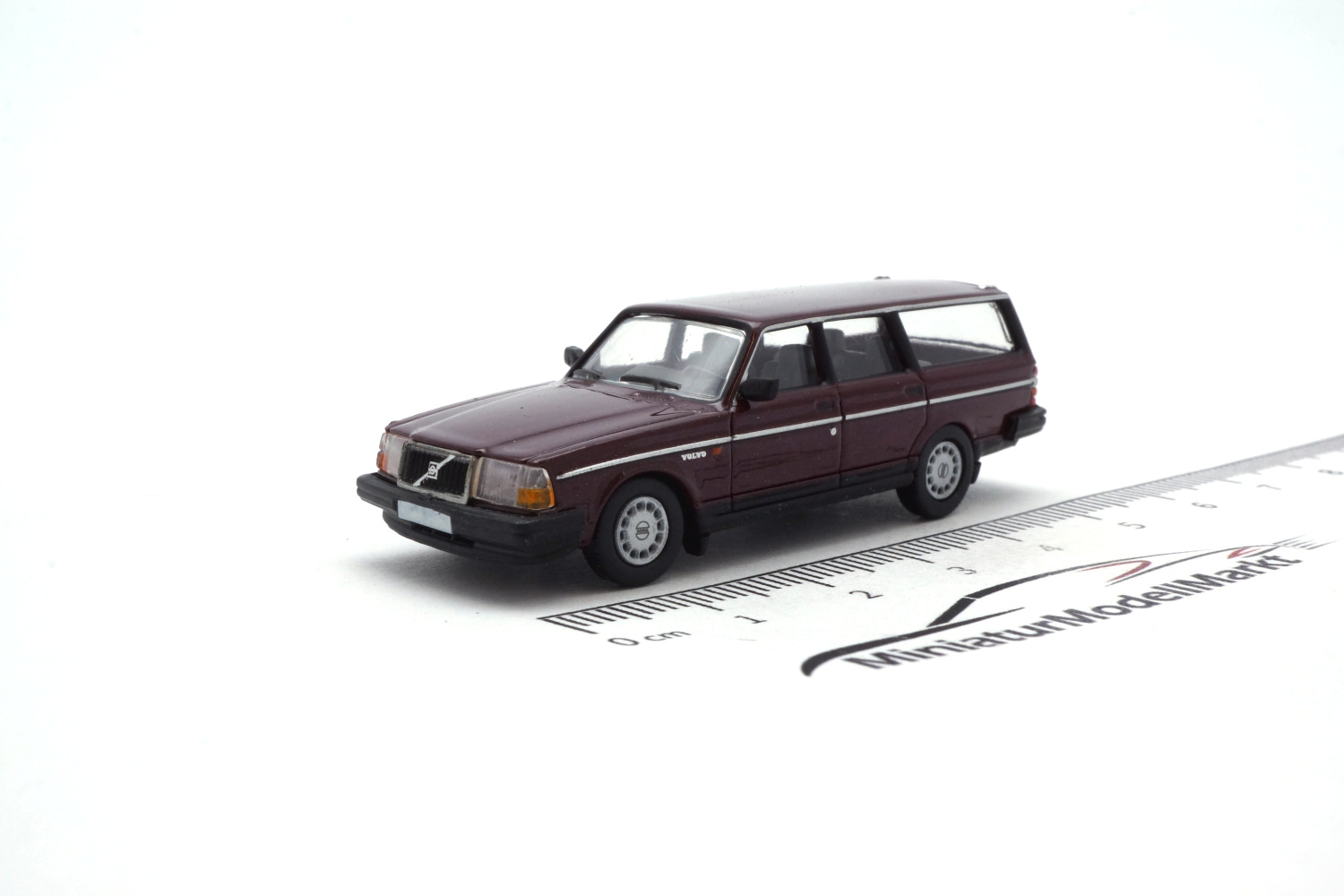 PCX87 PCX870398 Volvo 240 GL Kombi - metallic-dunkelrot - 1989 1:87