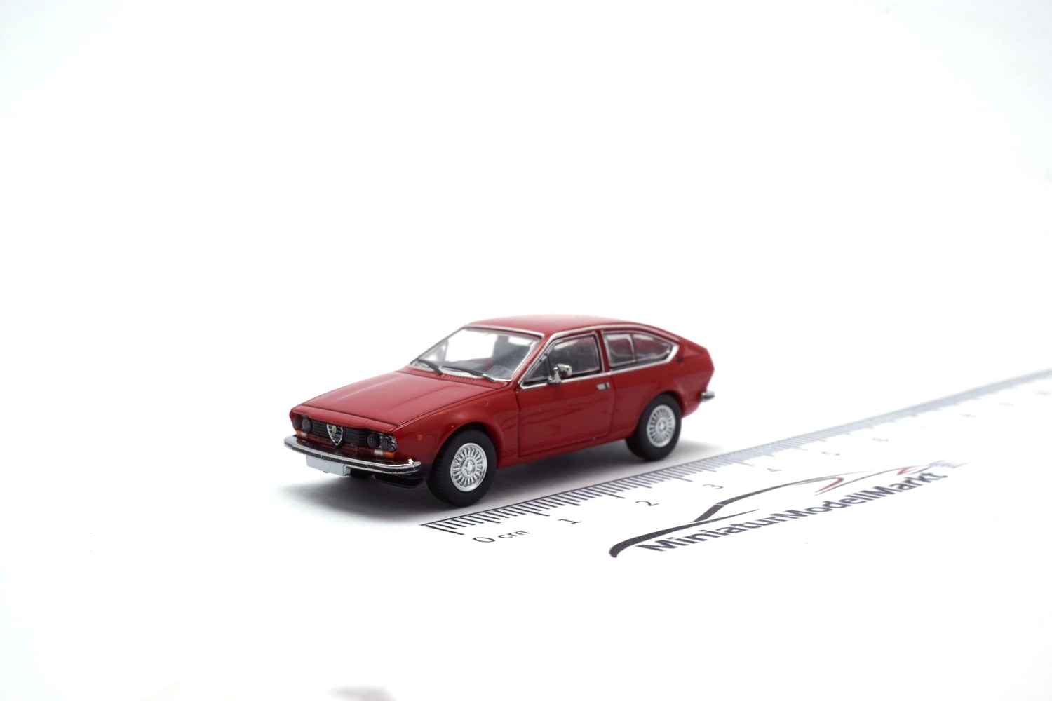 PCX87 PCX870424 Alfa Romeo Alfetta GT 1:87