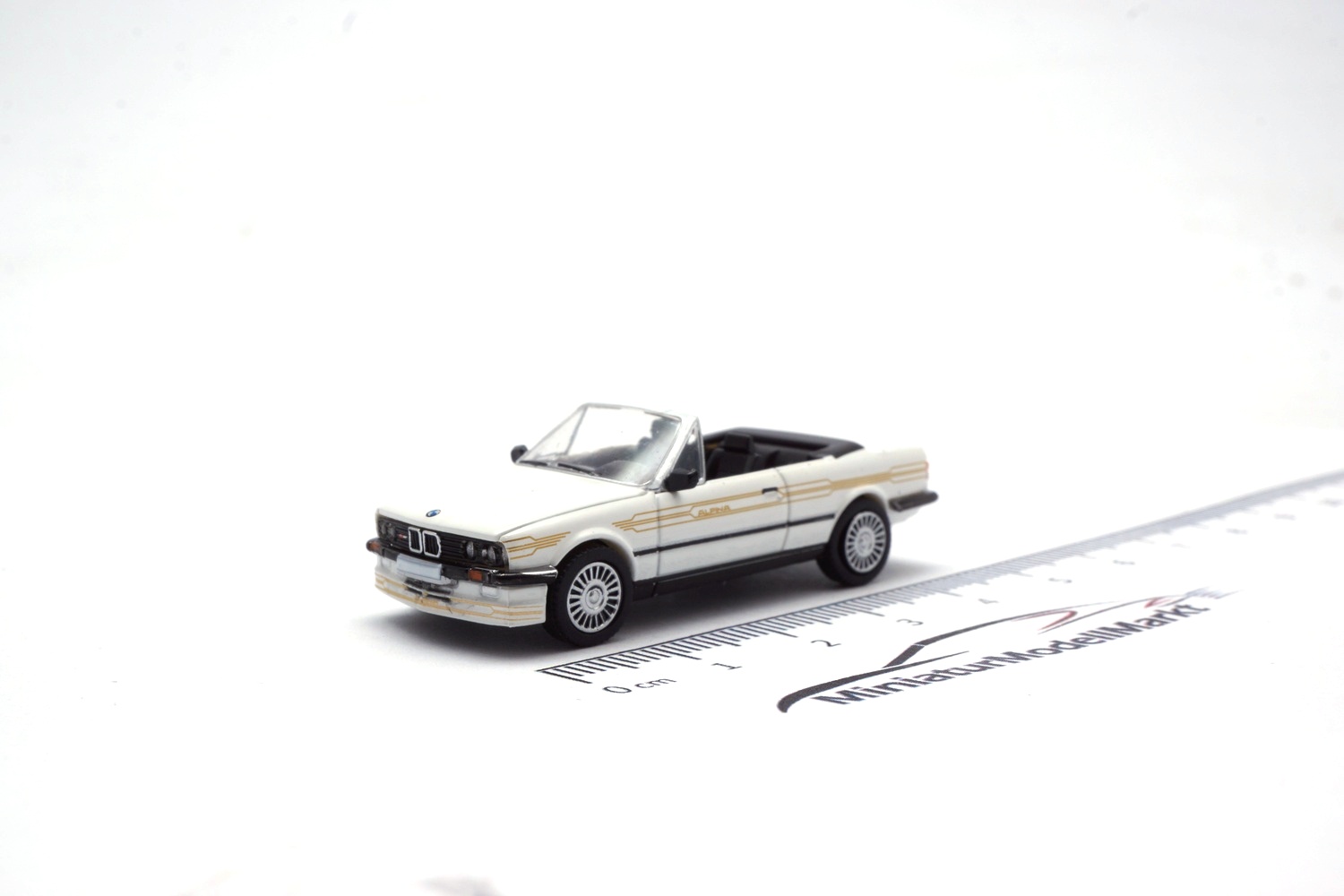 PCX87 PCX870447 BMW Alpina C2 2,7 Cabriolet - weiss , Dekor 1:87