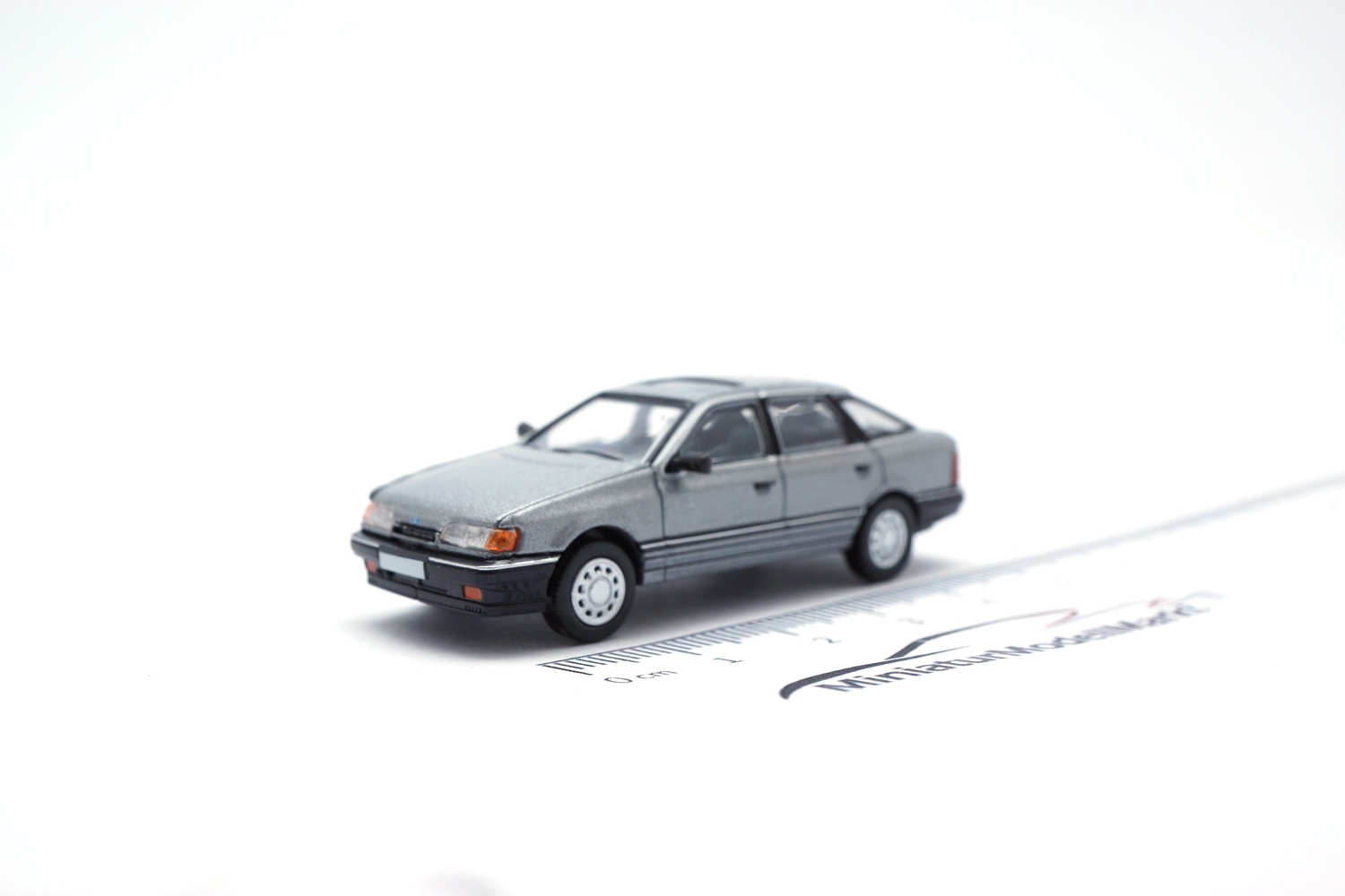 PCX87 PCX870457 Ford Scorpio - grau (Metallic) 1:87