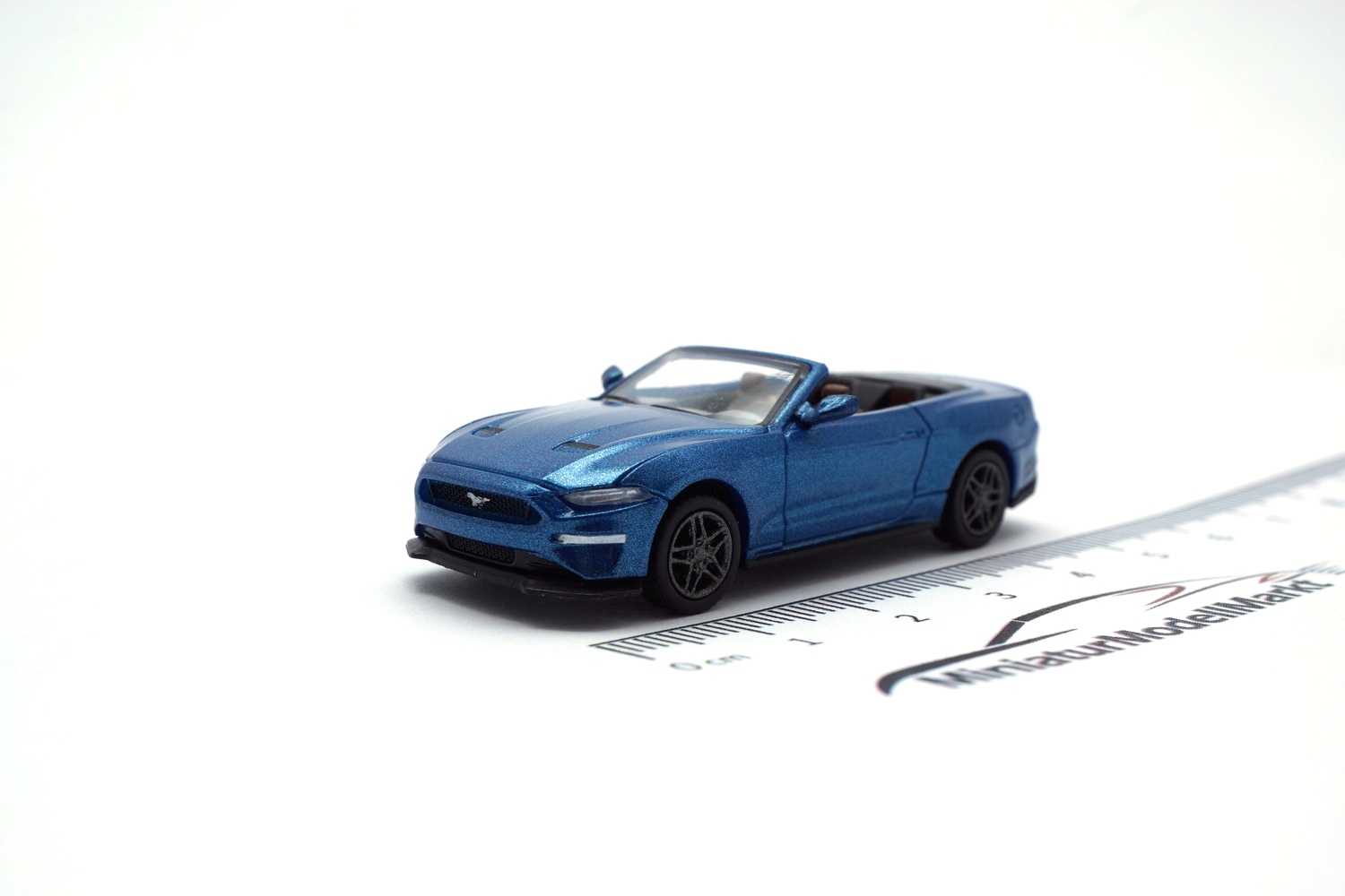 PCX87 PCX870564 Ford Mustang VI Cabriolet - dunkelblau 1:87