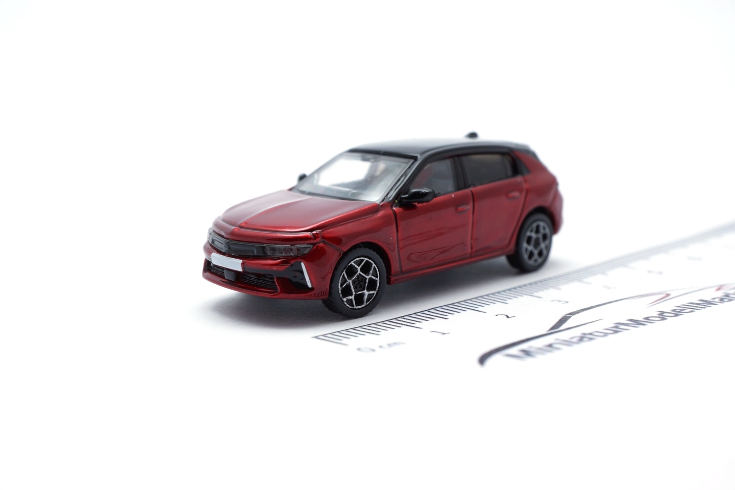 PCX87 PCX870588 Opel Astra L - dunkelrot , schwarz (Metallic) 1:87