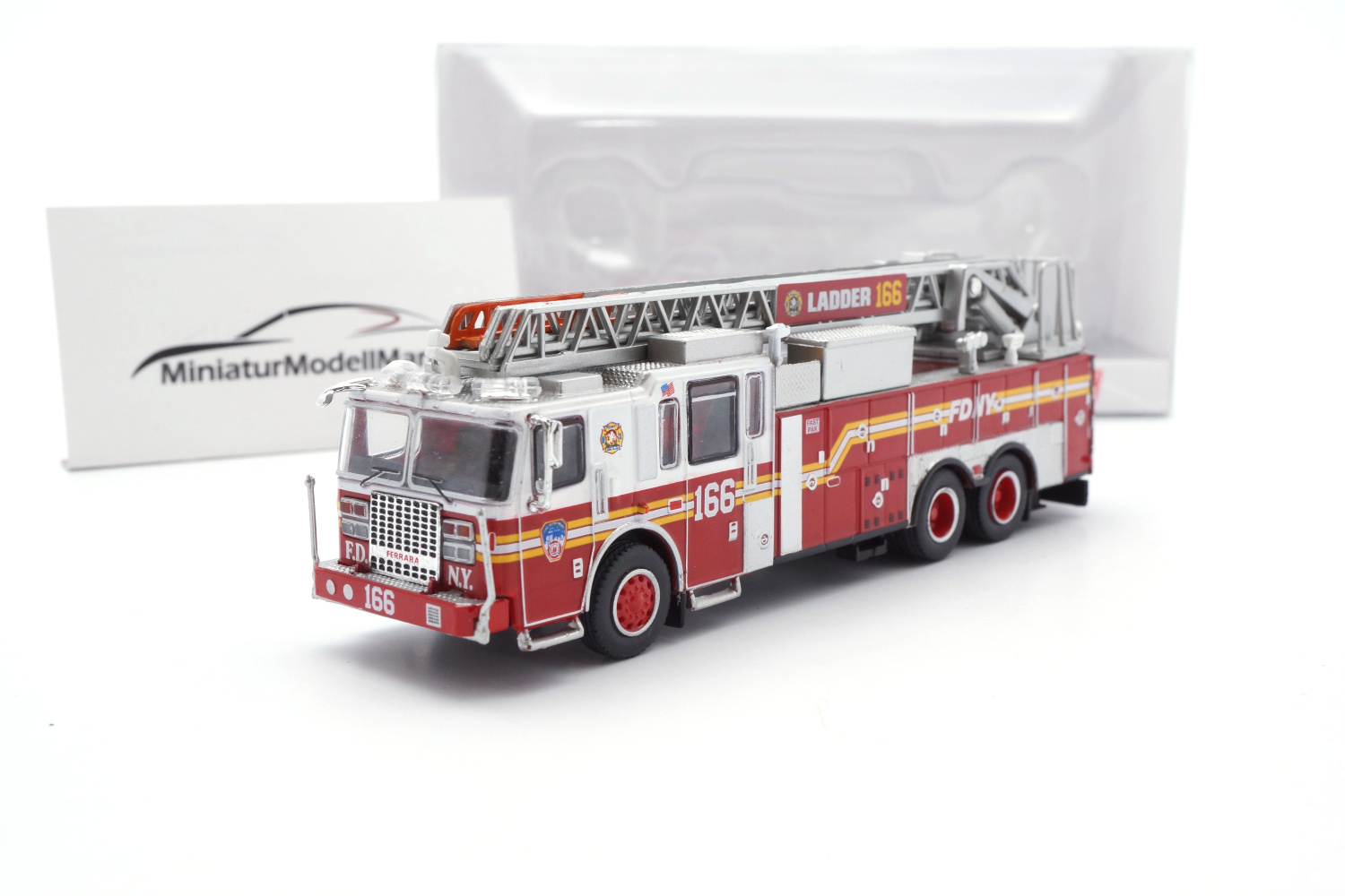 PCX87 PCX870692 Ferrara Ultra - Brooklyn - Ladder 166 - 2013 1:87