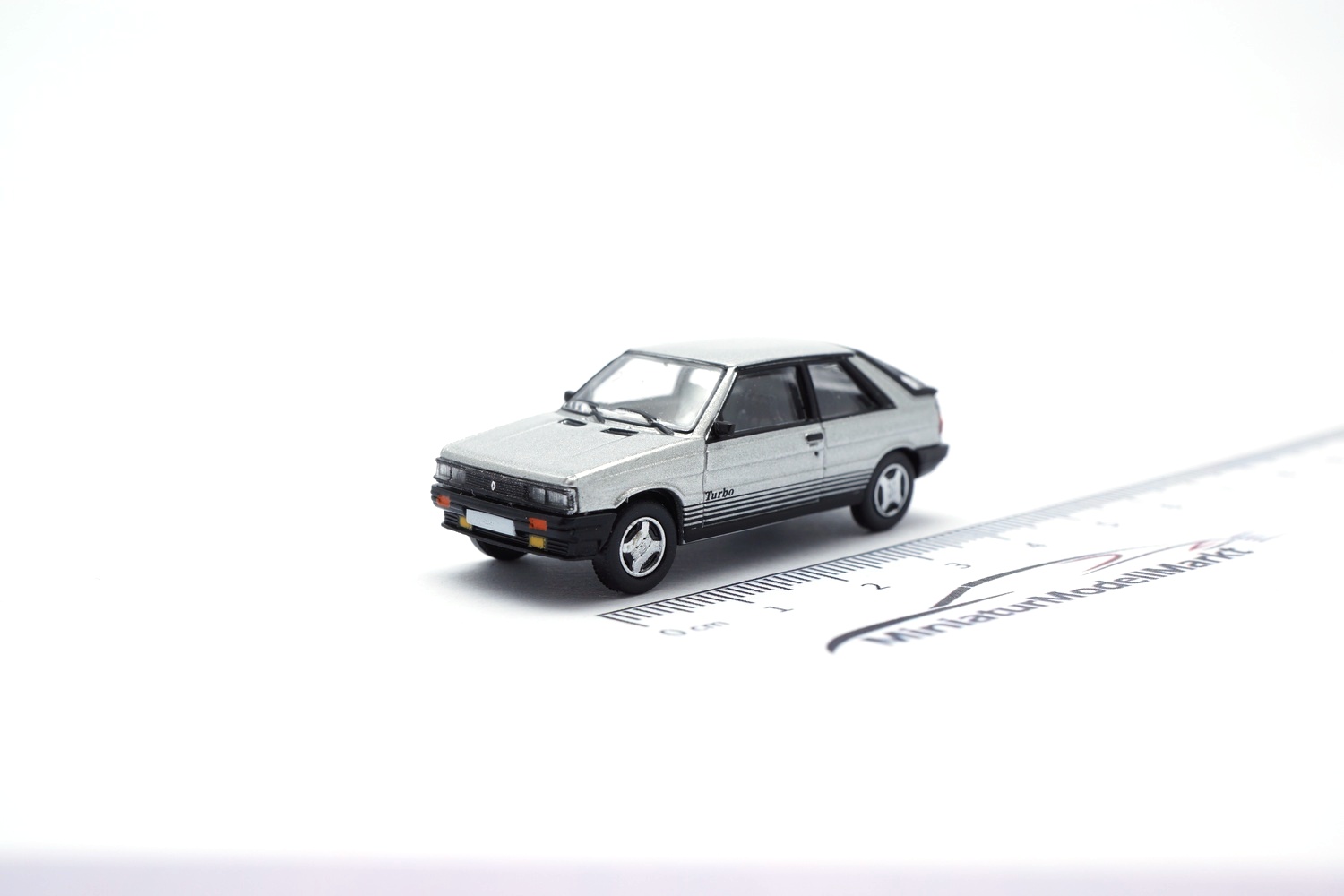 PCX87 PCX870752 Renault 11 Turbo - silber 1:87