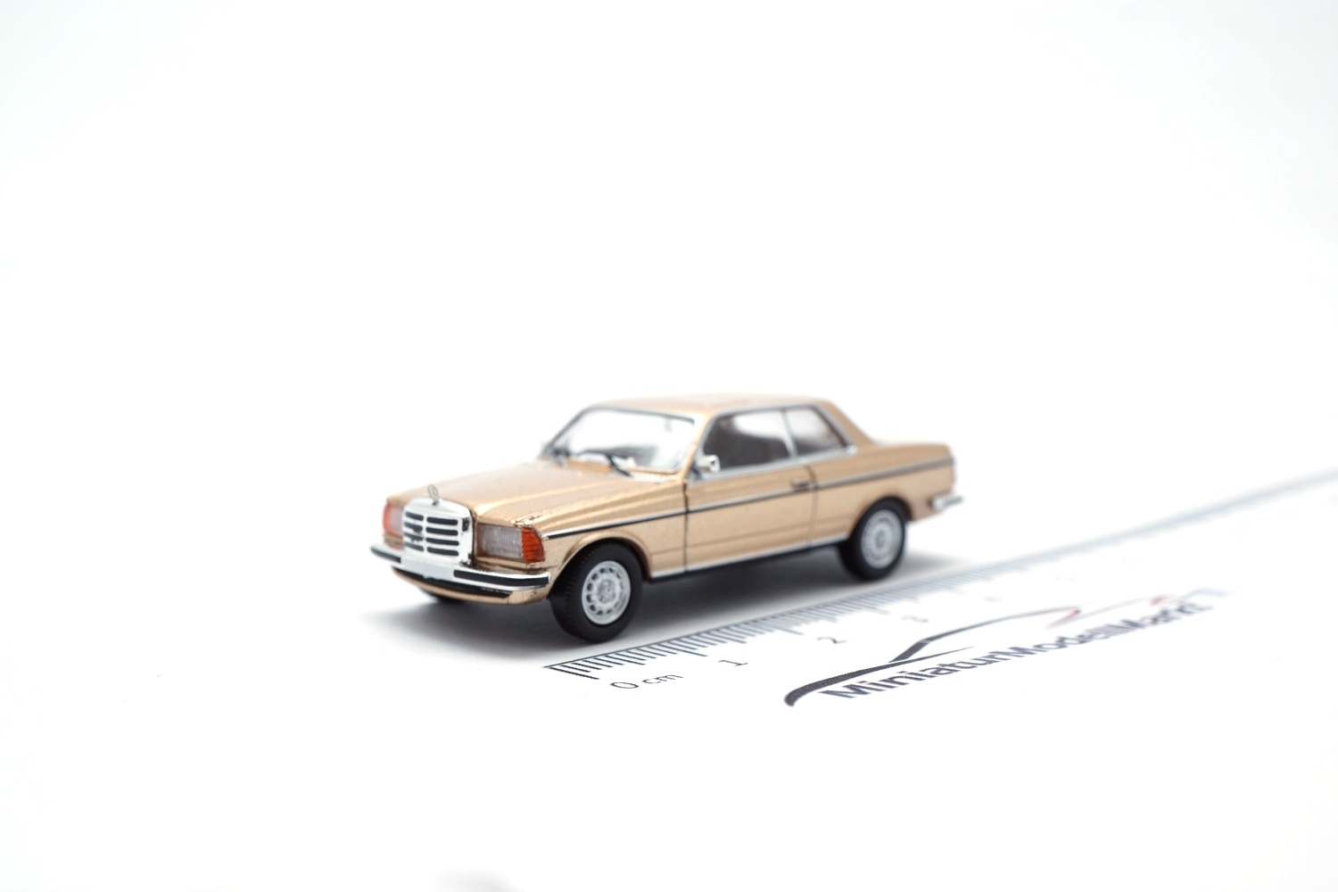 PCX87 PCX870797 Mercedes C123 Coupe - gold 1:87