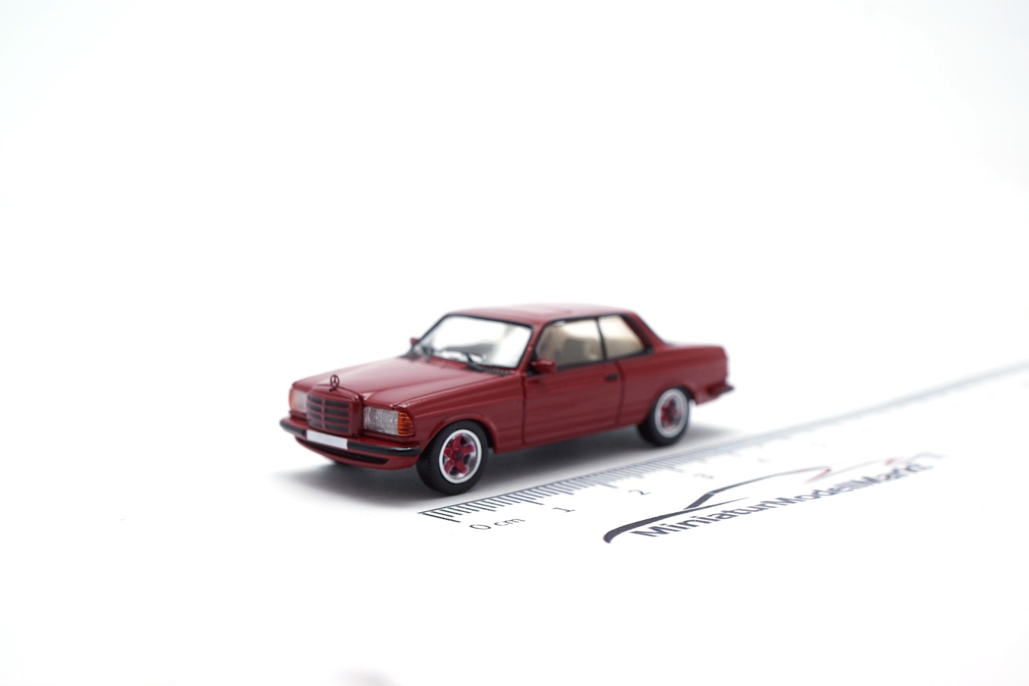 PCX87 PCX870798 Mercedes C123 Coupe - rot (Metallic) 1:87