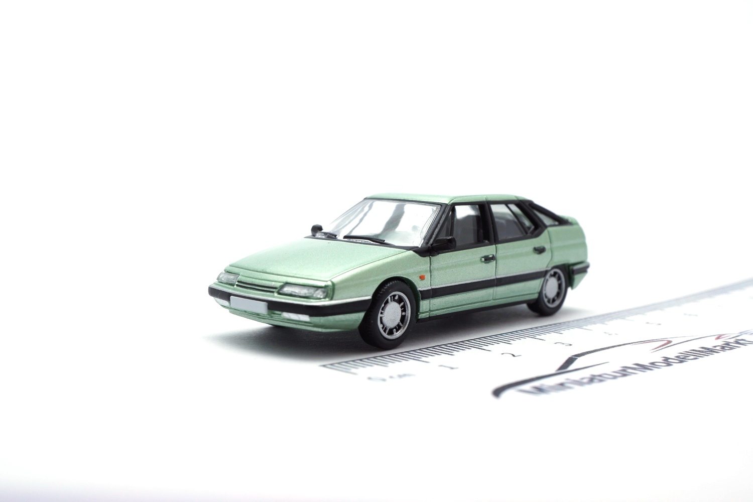 PCX87 PCX871557 Citroen XM - hellgrün (Metallic) 1:87