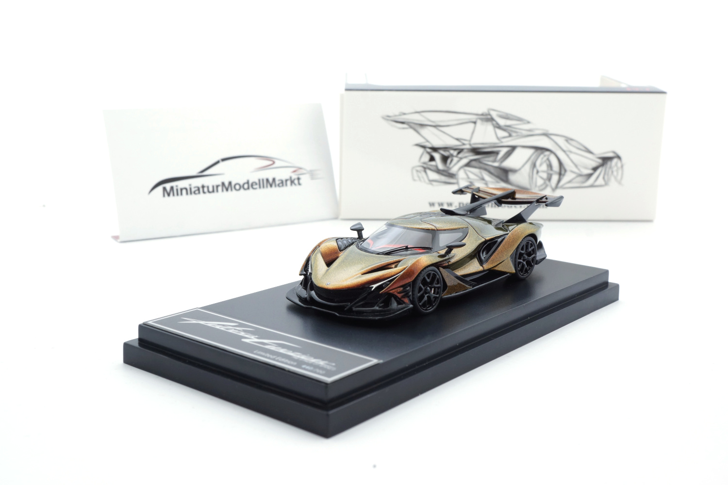 Peako 62903 Apollo Automobil Apollo IE - Gold 1:64