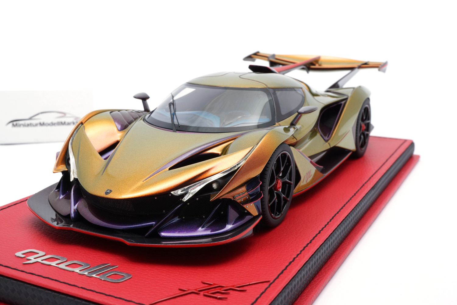 Peako 82918 Apollo Automobil Apollo IE - Golden Dragon 1:18