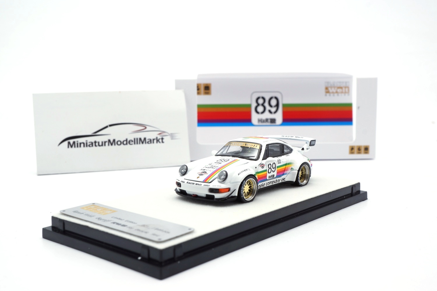 PGM 640010 Porsche 911 (964) RWB - White Apple #89 1:64