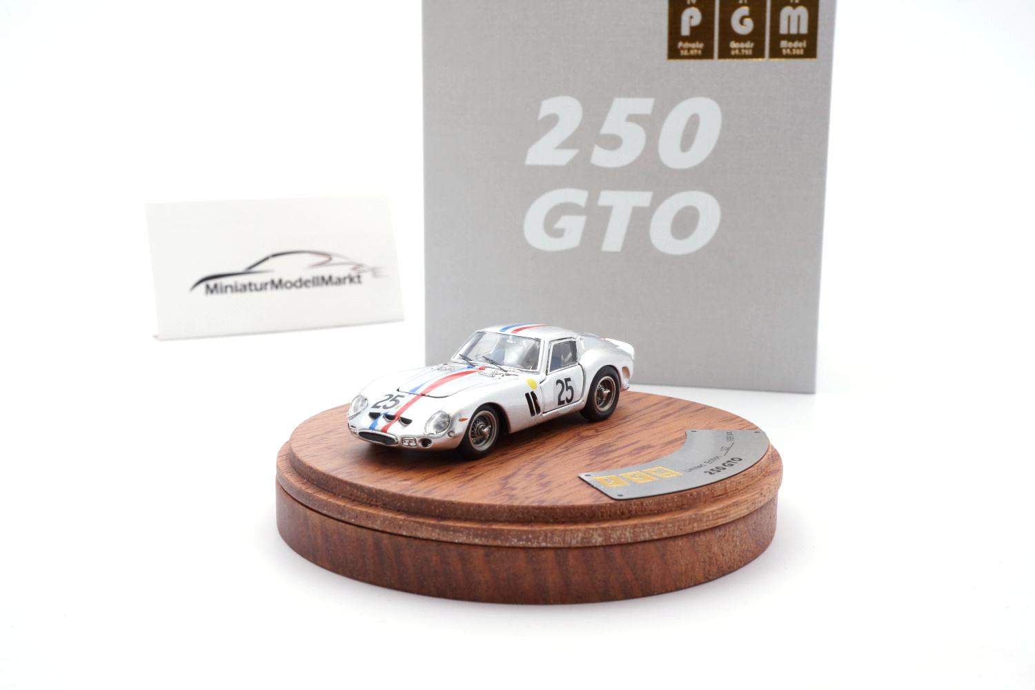 PGM 640103 Ferrari 250 GTO Silber #25 1:64