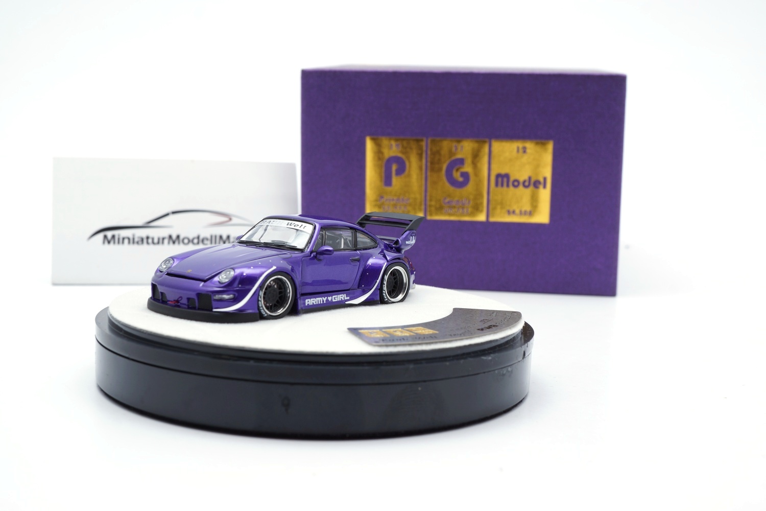 PGM 640314-premium Porsche 911 (993) - RWB - Army Girl 1:64