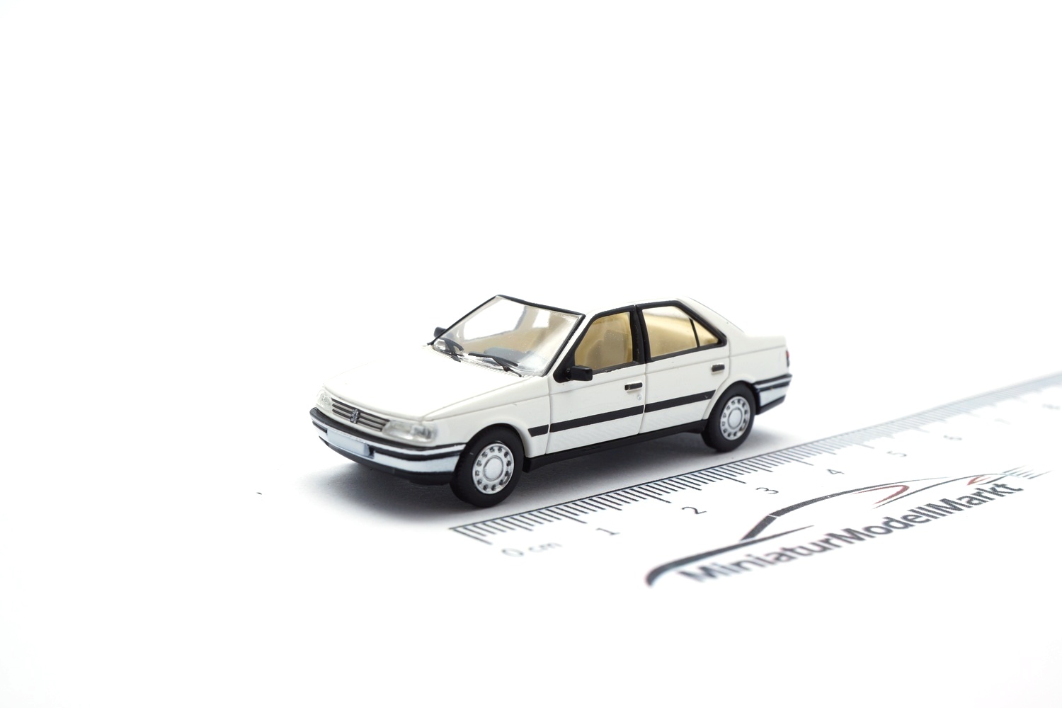 PCX87 SAI6381 Peugeot 405 - Schneeweiss - 1987 (SAI) 1:87