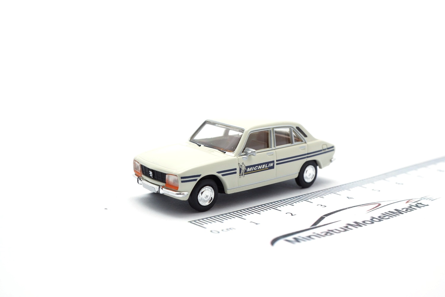 Brekina SAI6614 Peugeot 504 - Michelin (SAI) 1:87