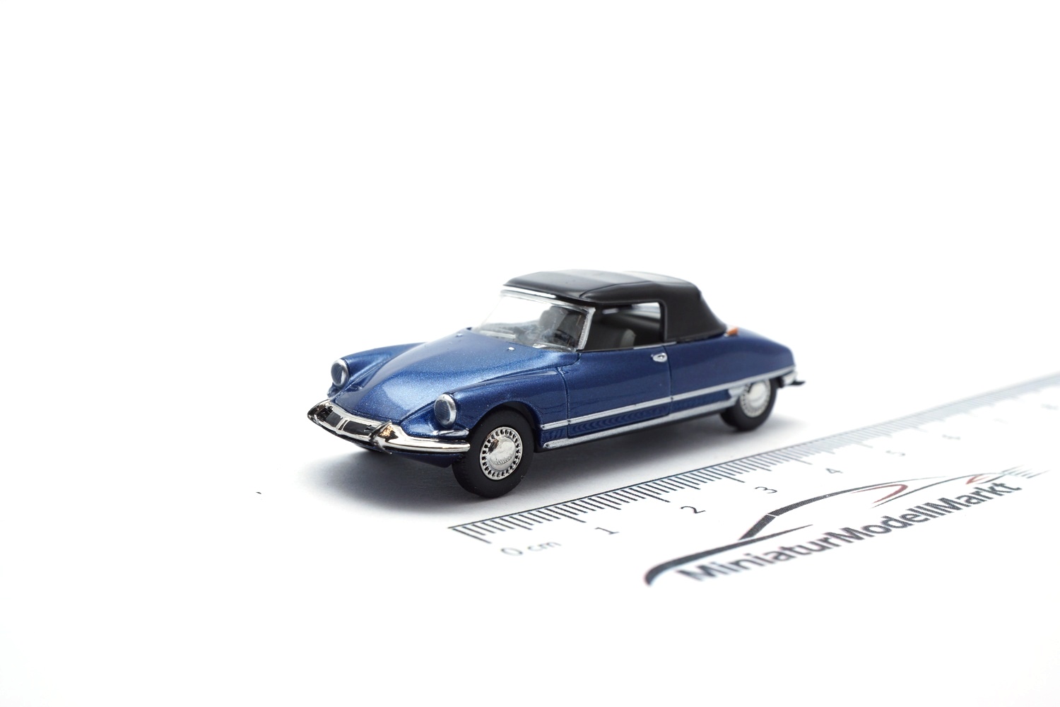 Brekina SAI7816 Citroen DS 19 Cabrio - Königsblau - 1963 (SAI) 1:87