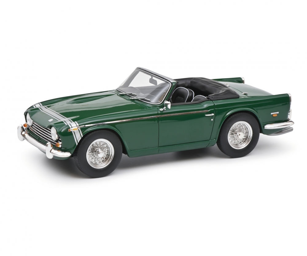 Schuco 450024800 Triumph TR250 grün 1:18 - Vorbestellung 1:18