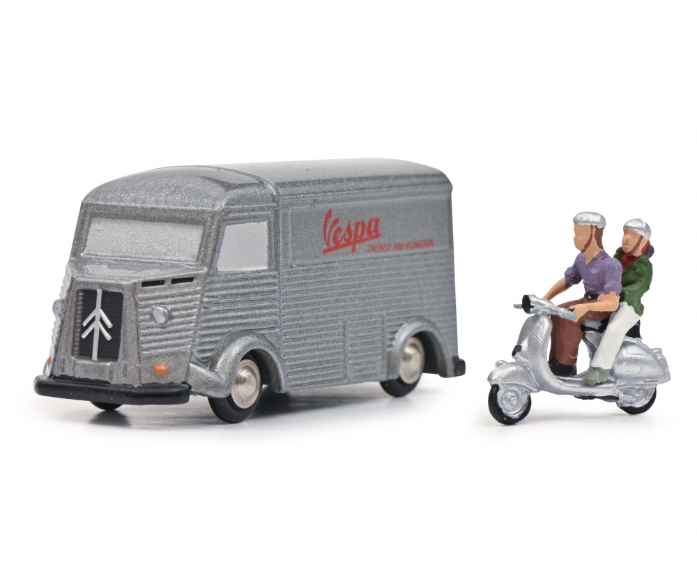 Schuco 450592900 Pic. Citroen HY VESPA silber 1:90