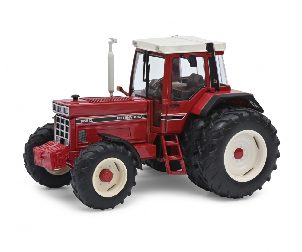 Schuco 450780800 International 1455 XL rot 1:32 1:32