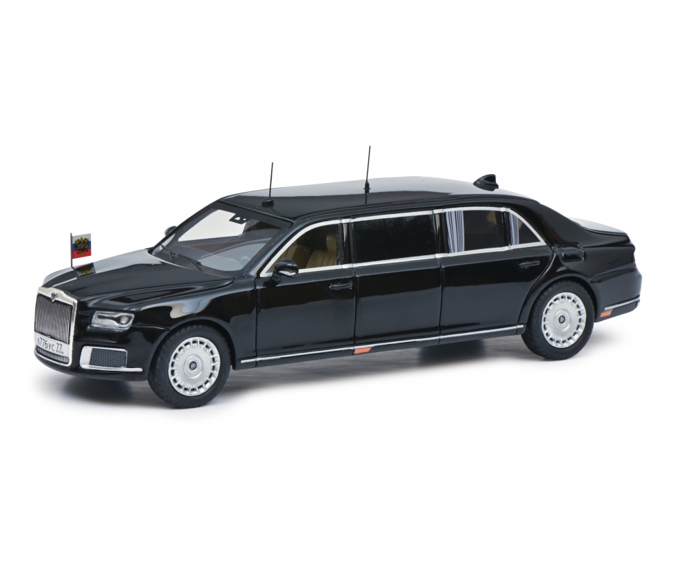 Aurus Senat schwarz 1:43 - Vorbestellung im Maßstab 1:43 ...