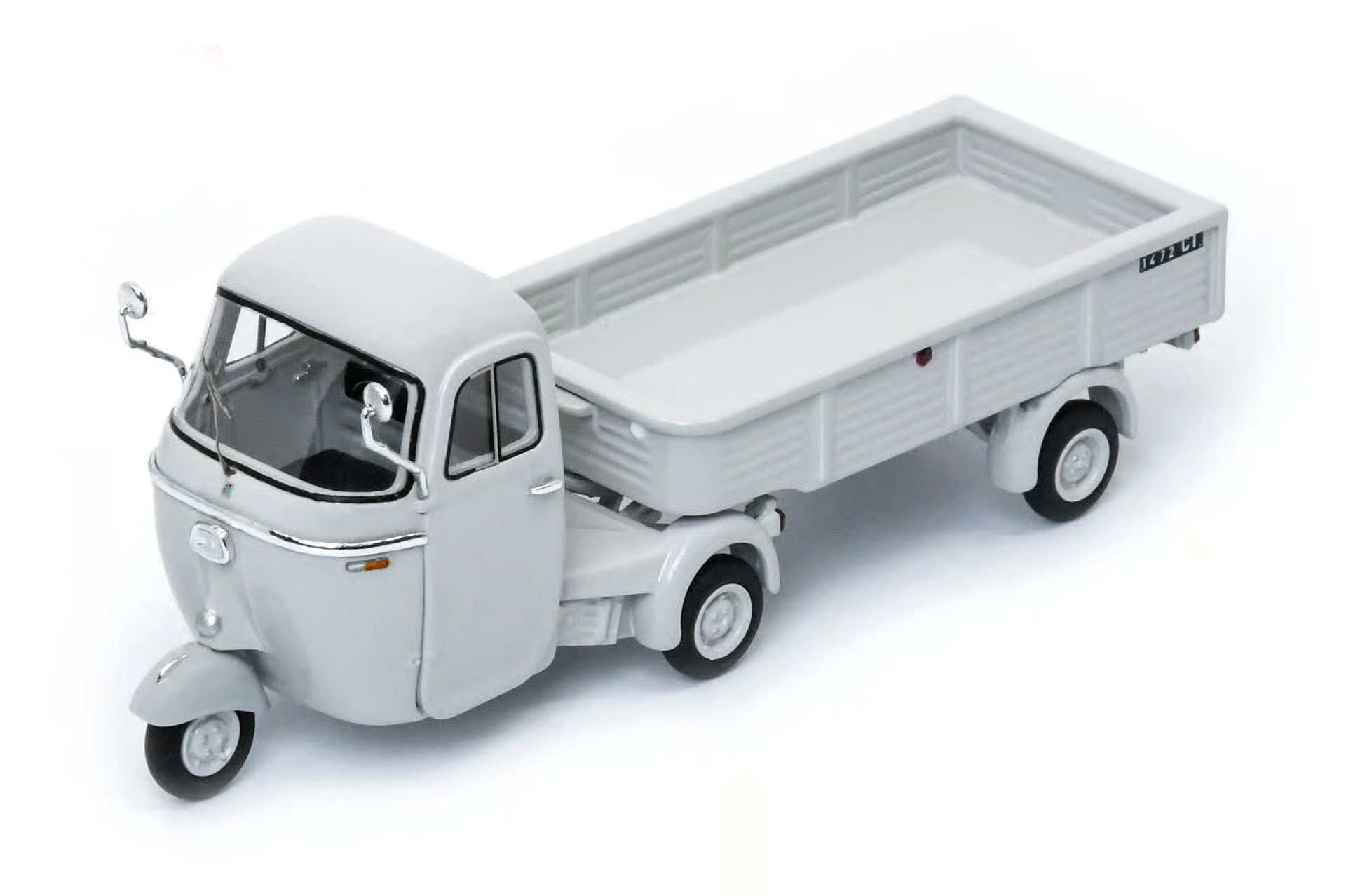 Schuco 450923200 Piaggio Vespa Pentaro - 1964 1:43