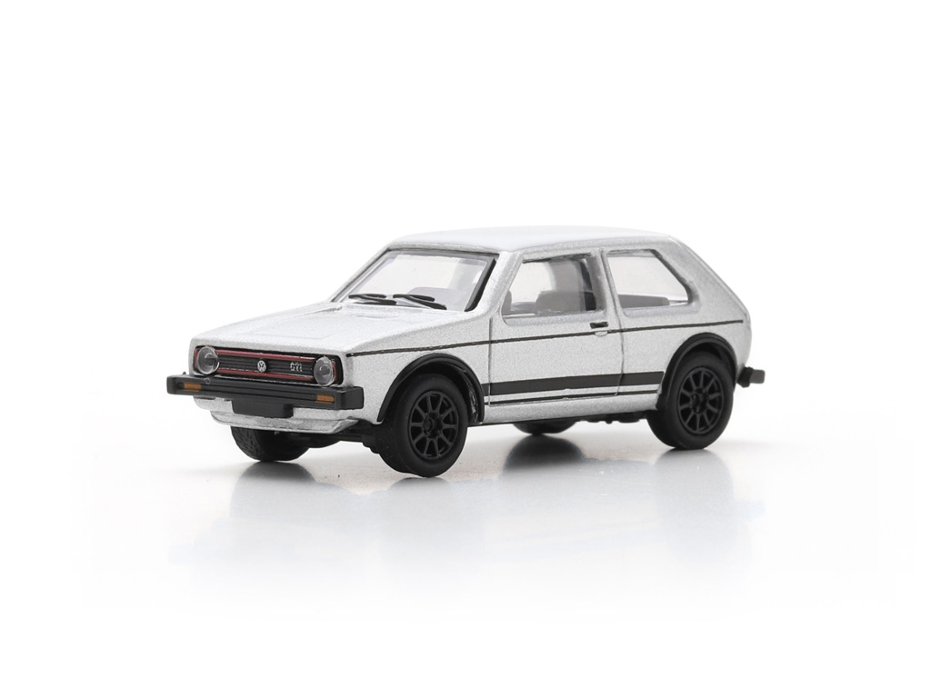 Schuco 87U00061 VW Golf I GTI, silber metallic mit schwarzen Felgen 1:87
