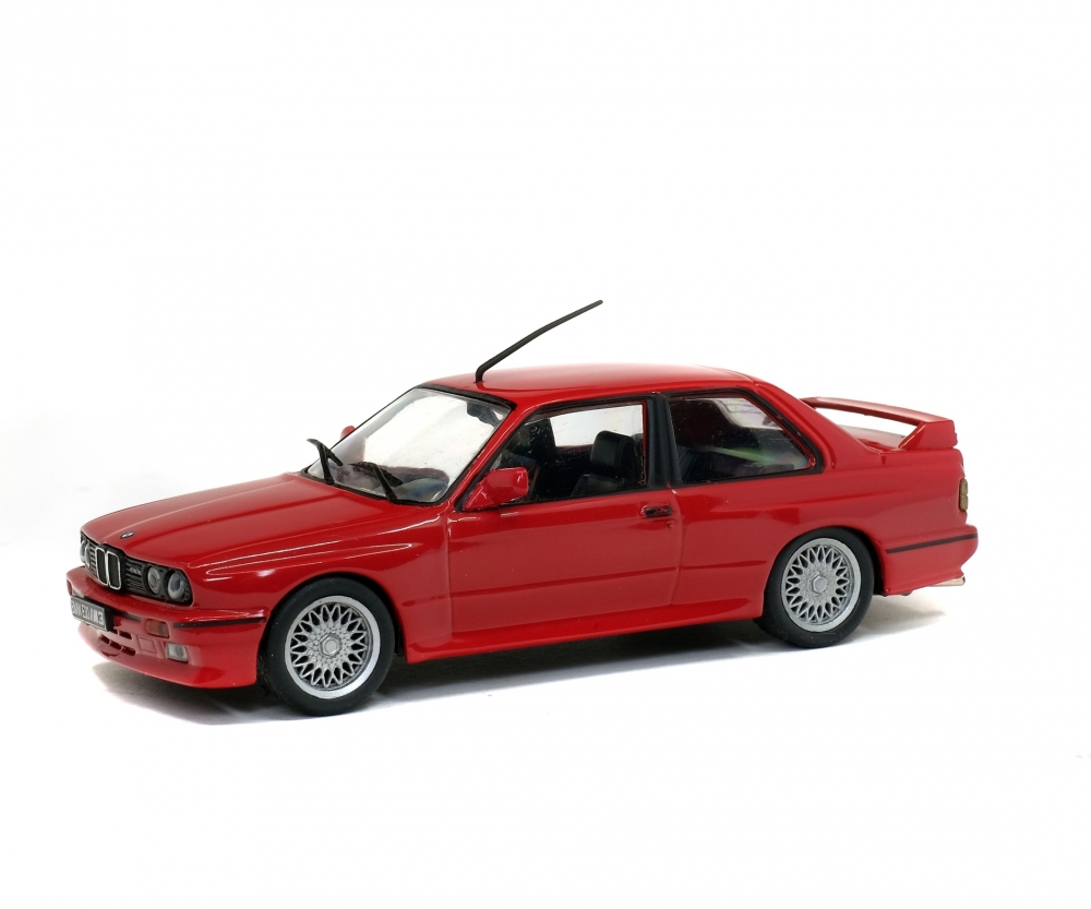 Solido 421436510 1:43 BMW M3 E30, rot - Vorbestellung 