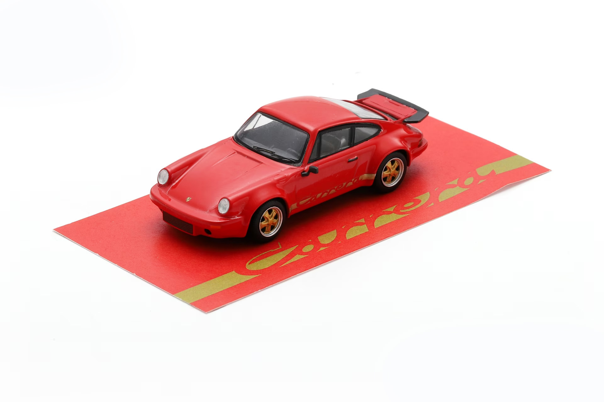 Spark 64SP007-C Porsche 911 3.0 RS - Red with gold stripe 1:64