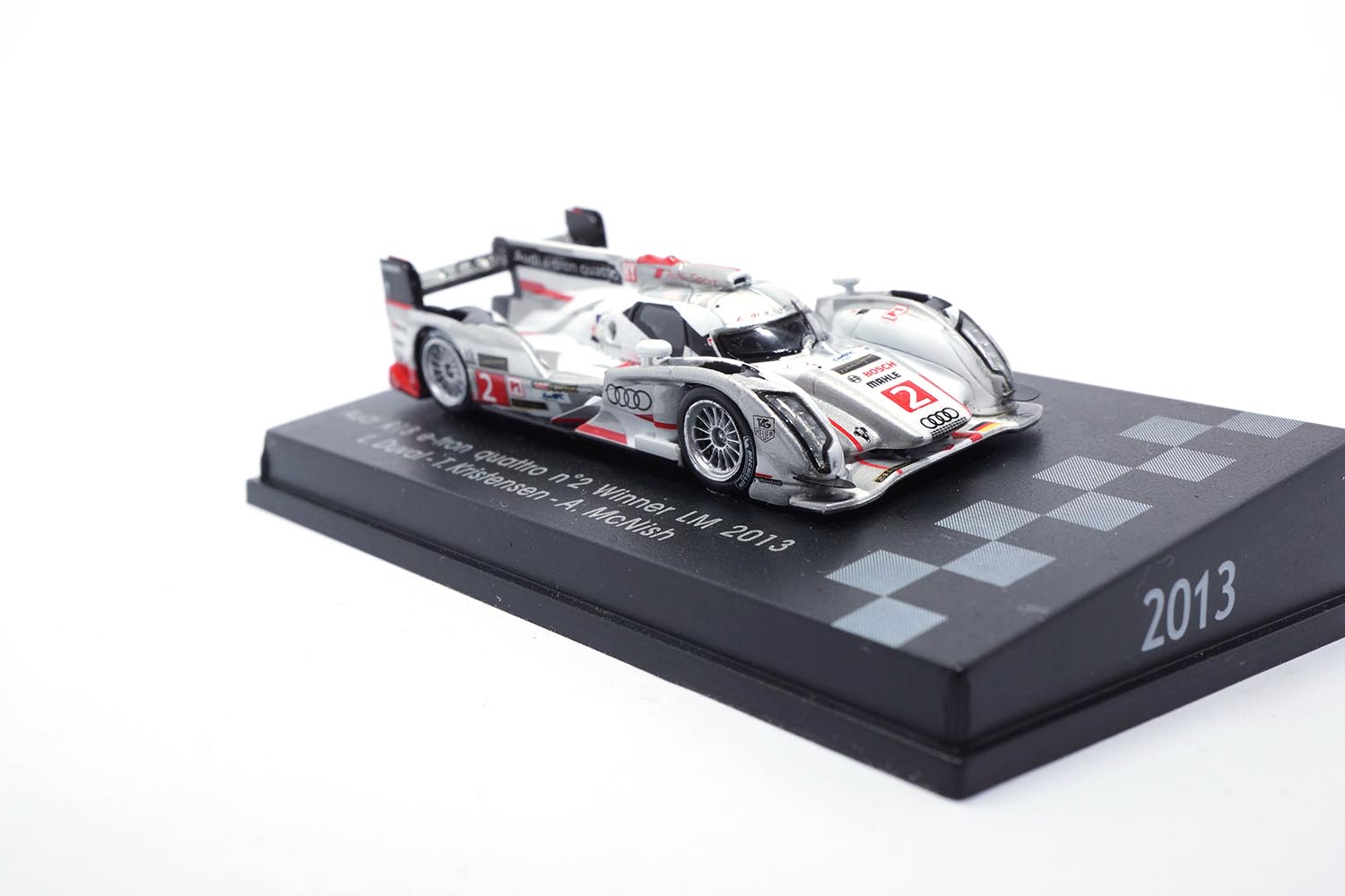 Spark 87LM13 Audi R18 e-tron quattro #2 - Winner Le Mans 2013 1:87