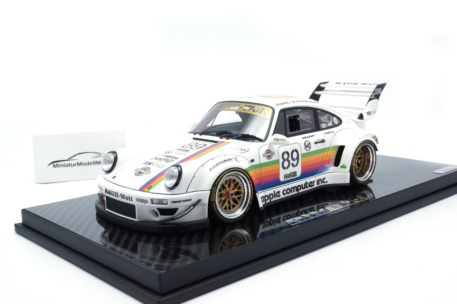 TGM TGM18009 Porsche 911 (964) - RWB - White Apple 1:18