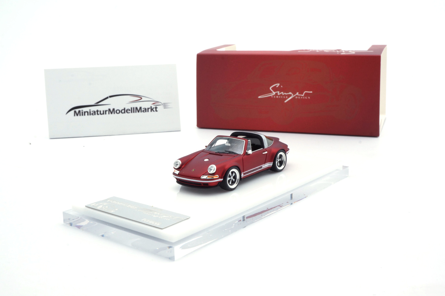 Timothy & Pierre TP911S-15 Porsche 911 Singer Targa - Matt Red 1:64