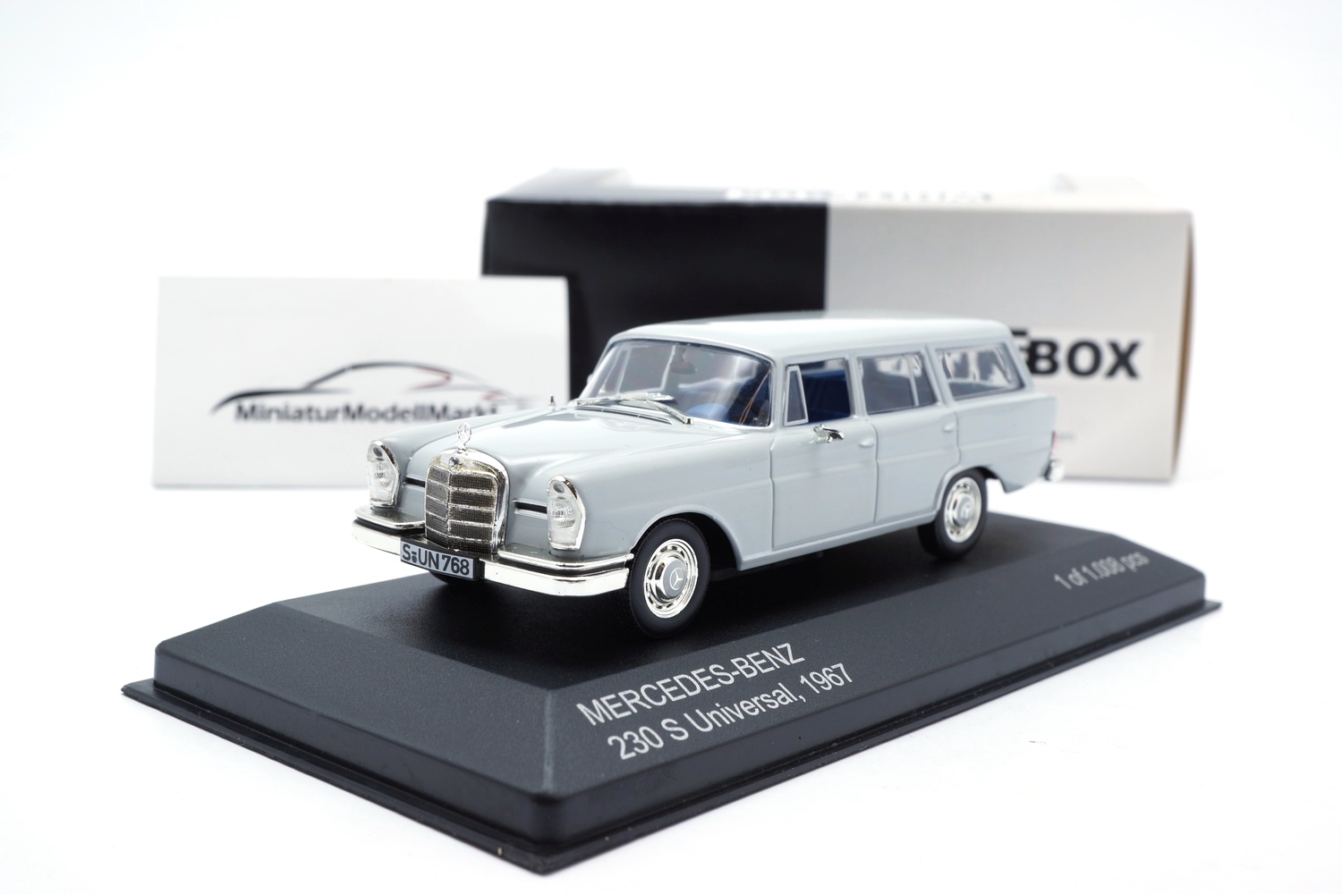 Whitebox 004 Mercedes 230 S Universal (W111) - hell-grau - 1967 1:43