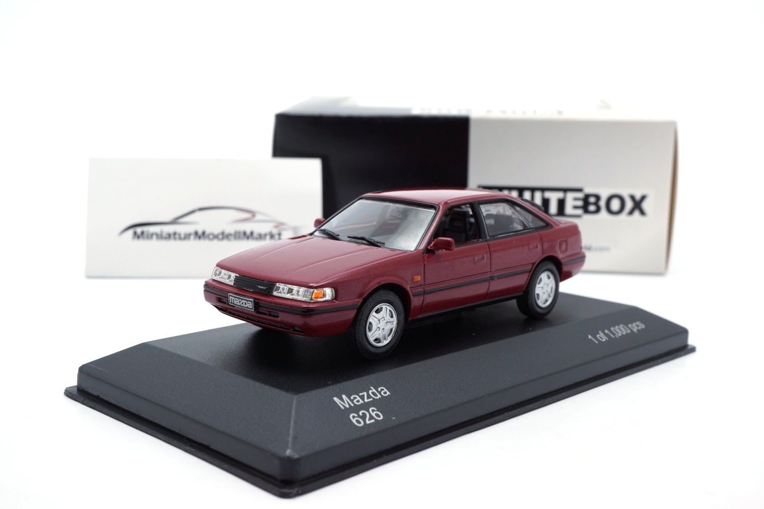 WhiteBox 231 Mazda 626 - metallic-dunkelrot - 1990 1:43