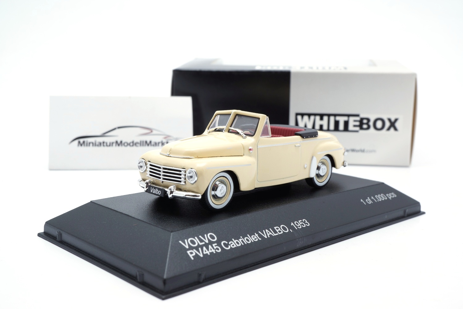 WhiteBox 285 Volvo PV 445 Cabriolet Valbo - beige - 1953 1:43