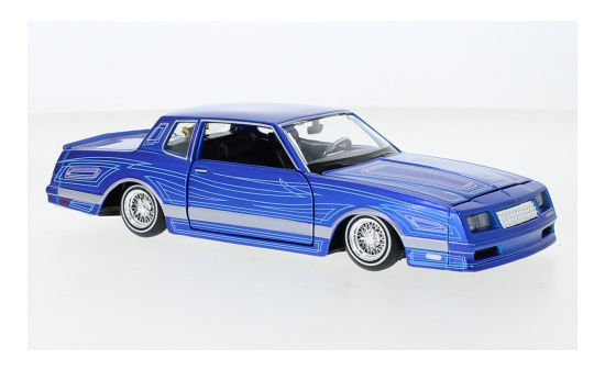Maisto 32542 Chevrolet Monte Carlo Lowrider, metallic-blau/Dekor, 1986 1:24